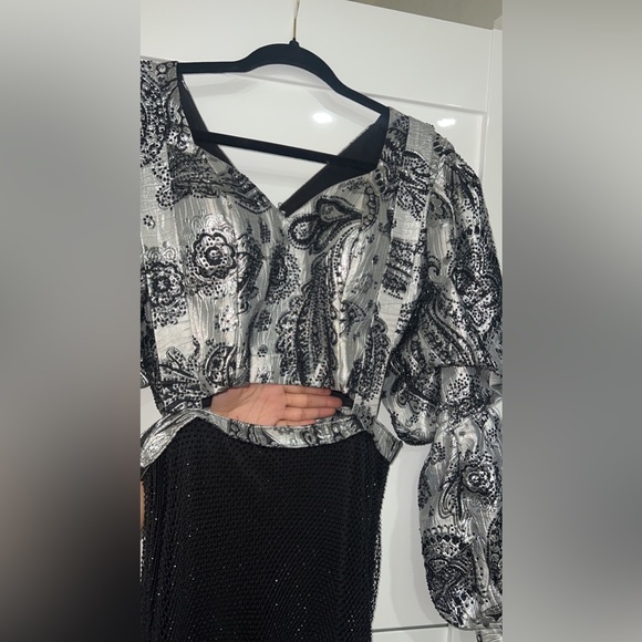 Custom made dress top with skirt white straps look brand new 2 pieces no tag - Picture 4 of 5